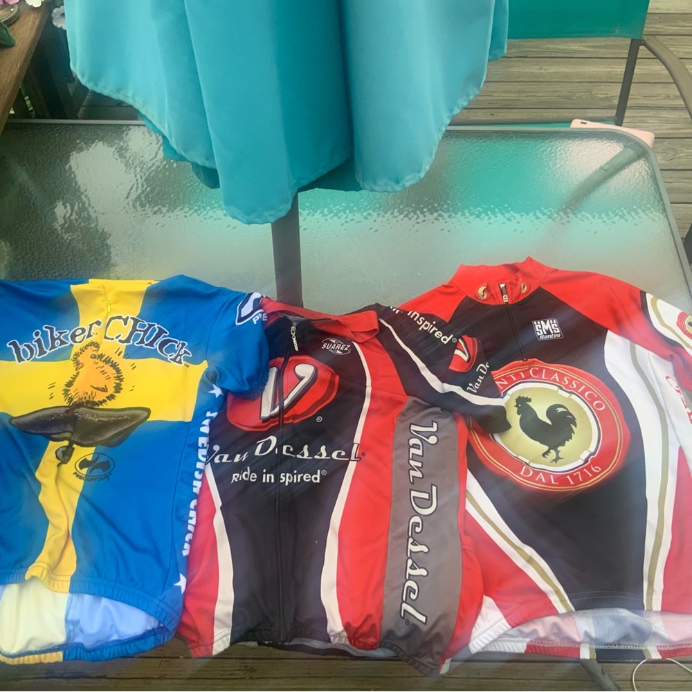 3 Women’s cycling Jerseys